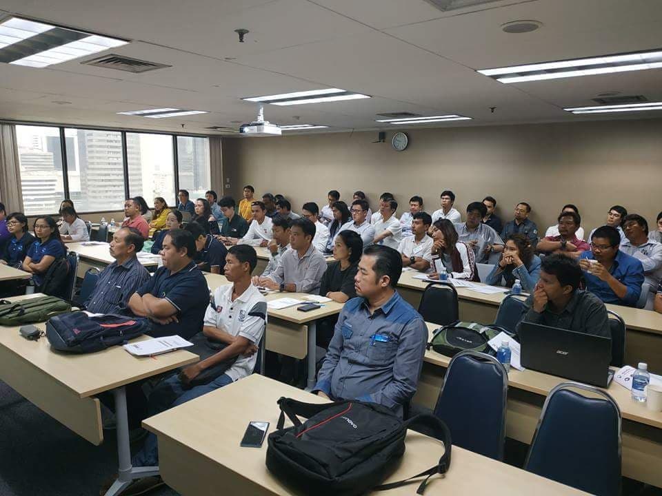 กลุ่มผู้รับเหมาสร้างบ้าน